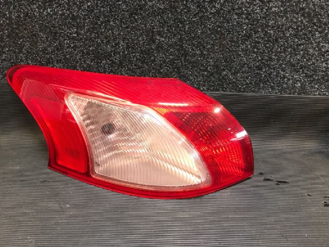 L Tail Light