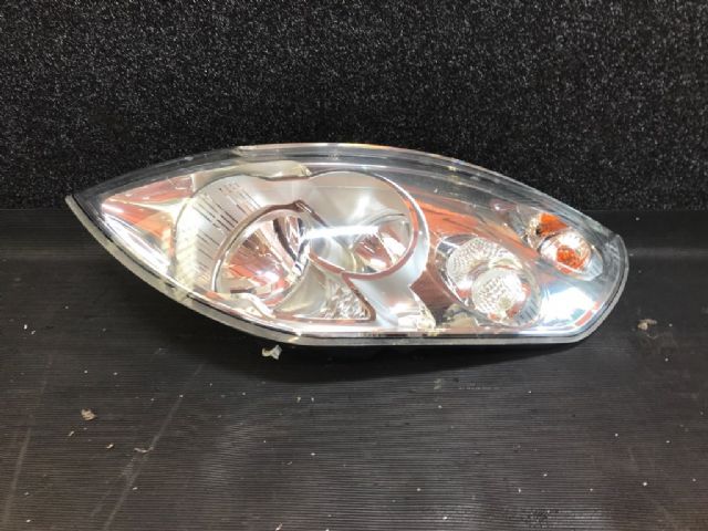 L Headlight