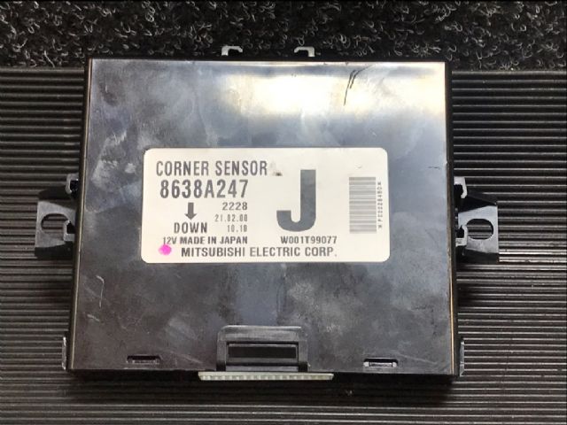 Corner Clearance Warning Computer