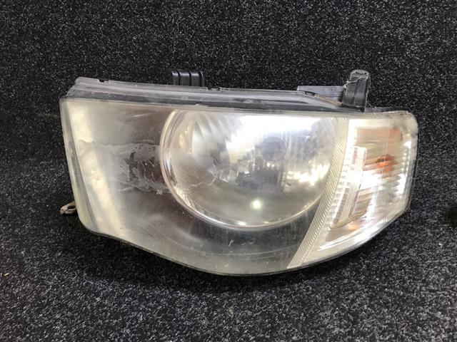 L Headlight (halogen)