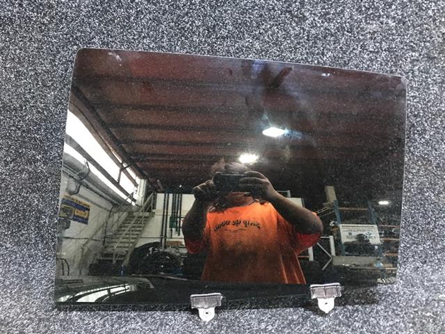 Lr Door Glass