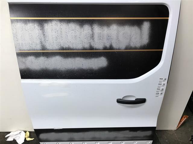 R Side Door Middle Rollers