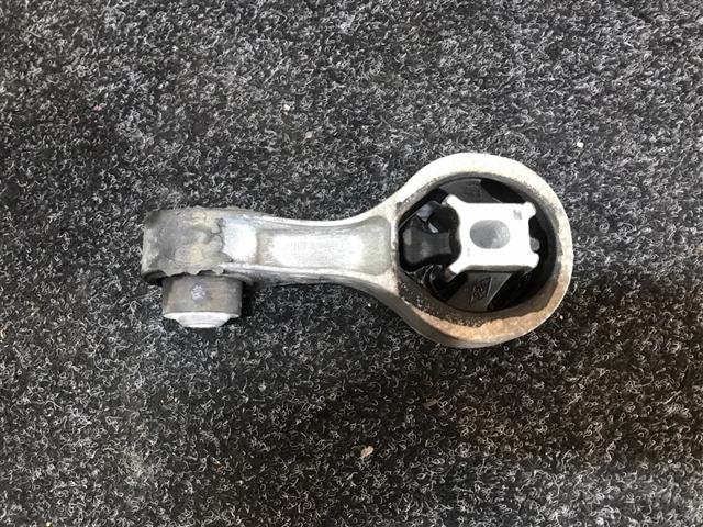 Right Engine Mount