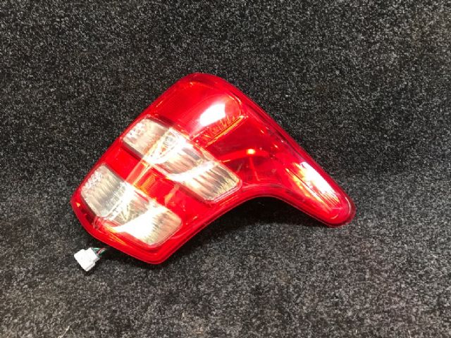 R Tail Light