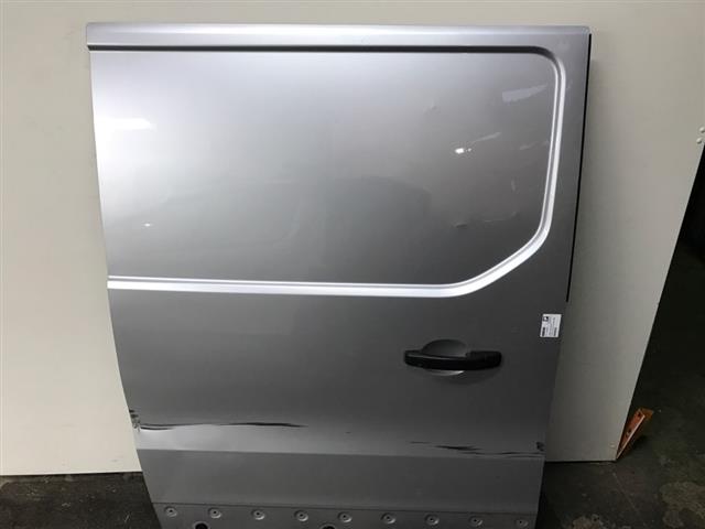 R Side Load Door