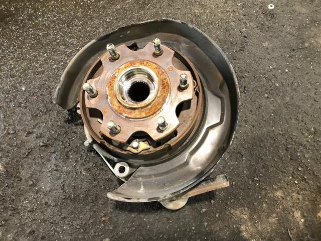 Lr Hub & Carrier Assembly