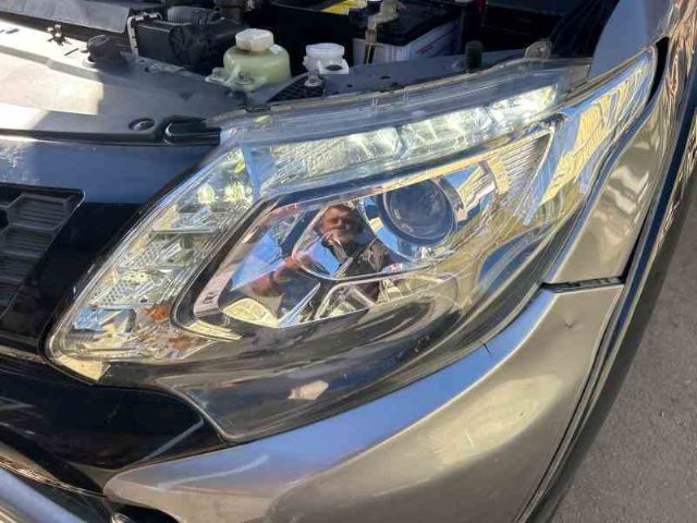 L Headlight (hid)