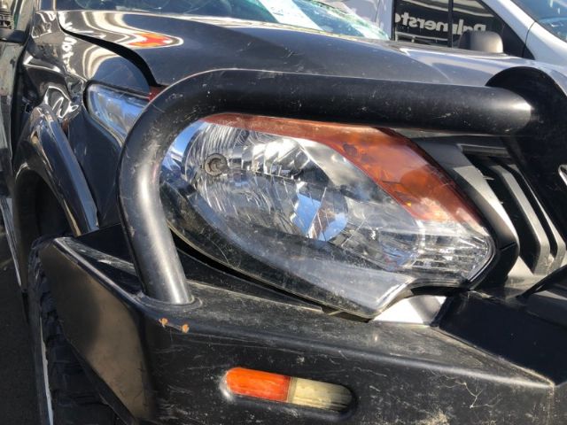 R Headlight (halogen)