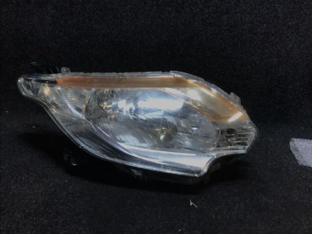 R Headlight (halogen)