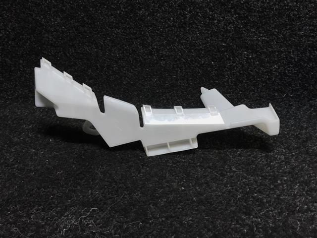 R Headlight Mount Bracket