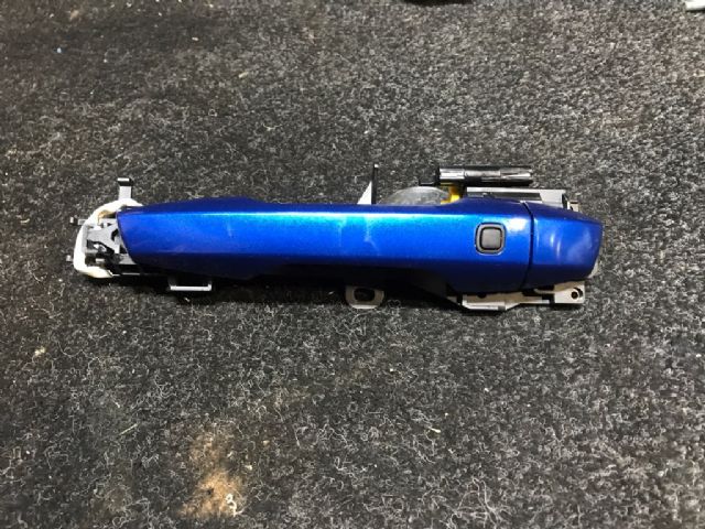Lf Door Exterior Handle (smart Button) Type