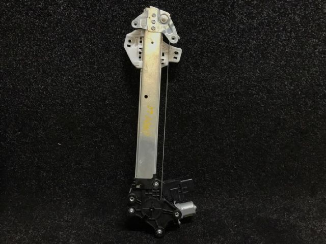 Lr Door Elec Regulator