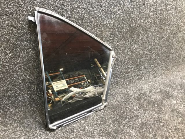 Lr Quarter Glass