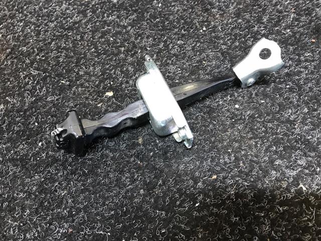 Lr Door Check Strap