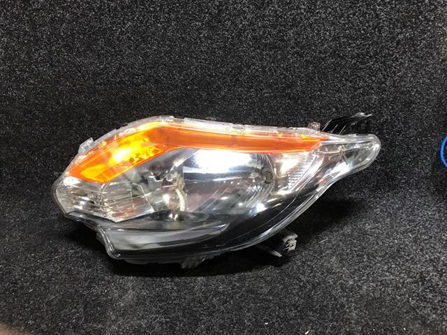 L Headlight (halogen)