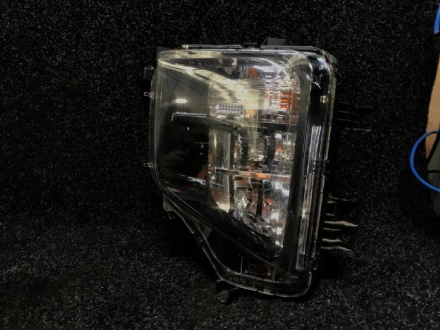 Lf Bumper Light (3 Bulb)