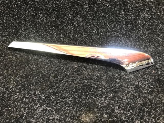Rh Front Bumper Garnish Upper