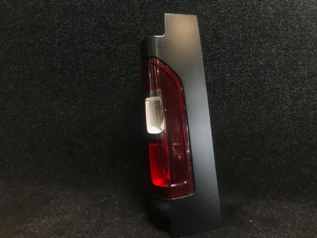 R Tail Light