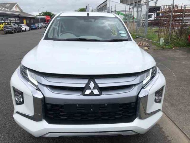 Front Windscreen Glass