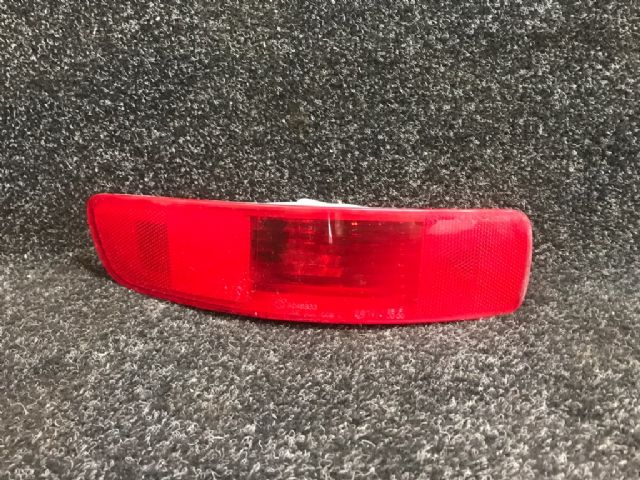 Lr Bumper Reflector