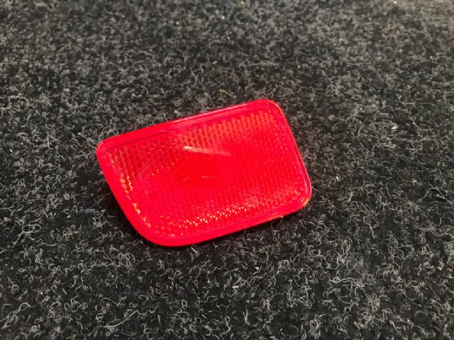 Lr Bumper Reflector
