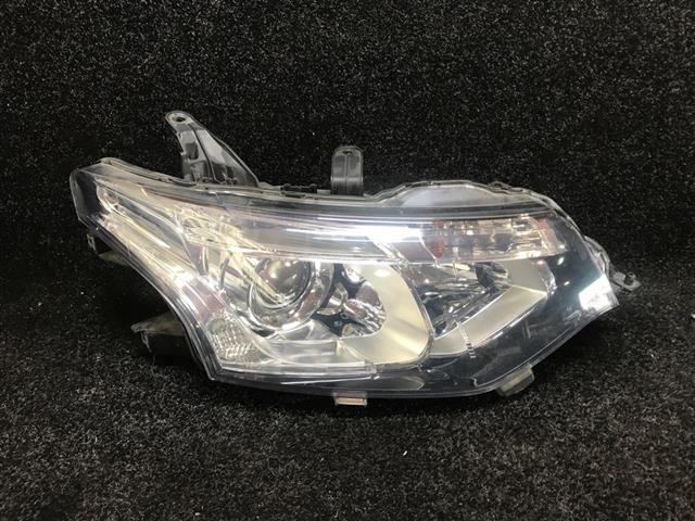 R Headlight (hid)
