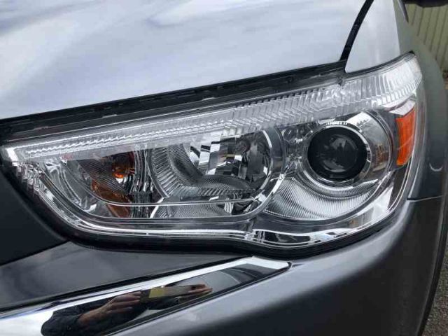 L Headlight (halogen)