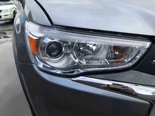 R Headlight (halogen)