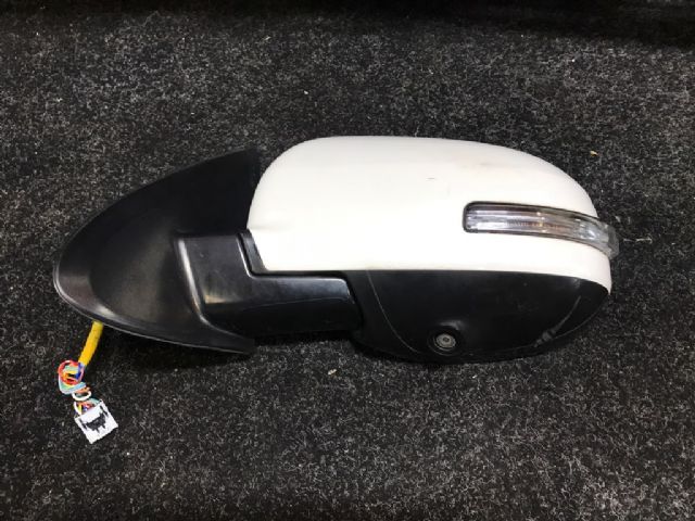 Lf Door Elec Mirror (13 Wire)