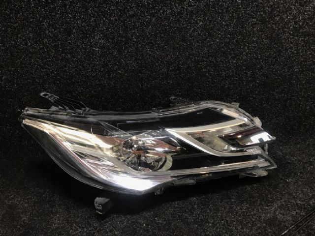 R Headlight