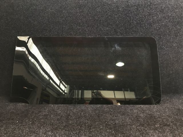 R Side Load Door Fixed Glass 