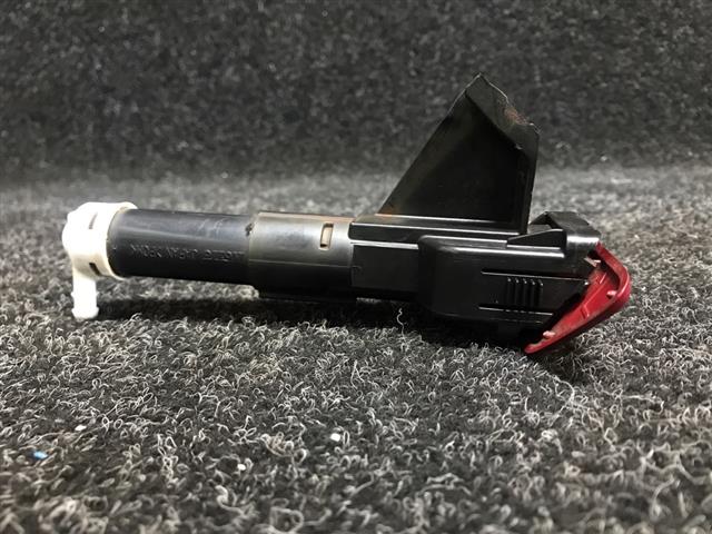 L Headlight Washer Jet