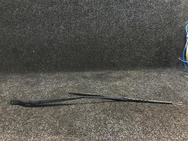 Rf Wiper Arm