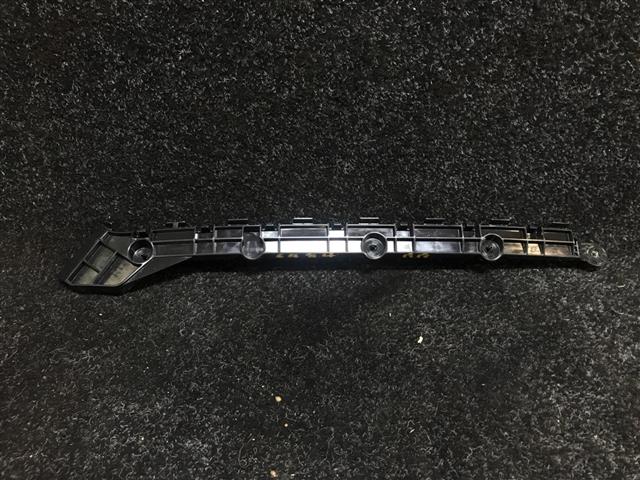 Rr Bumper Retainer