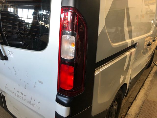 R Tail Light