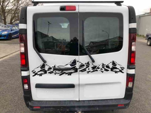 L Tailgate Glass