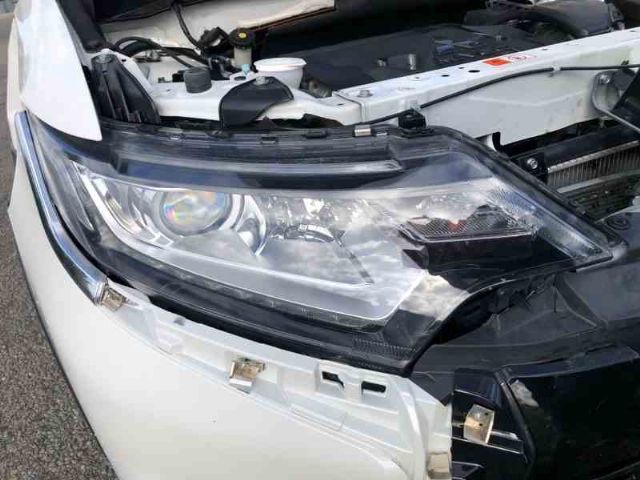 R Headlight (halogen)