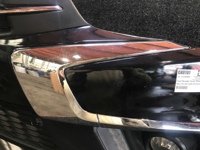 Lh Front Bumper Garnish Upper