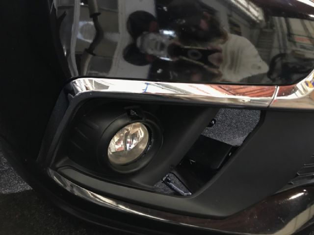 Rh Front Bumper Garnish Lower