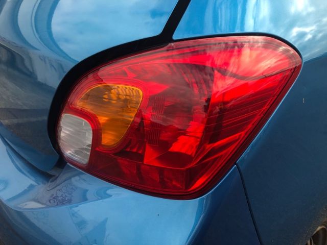 R Tail Light