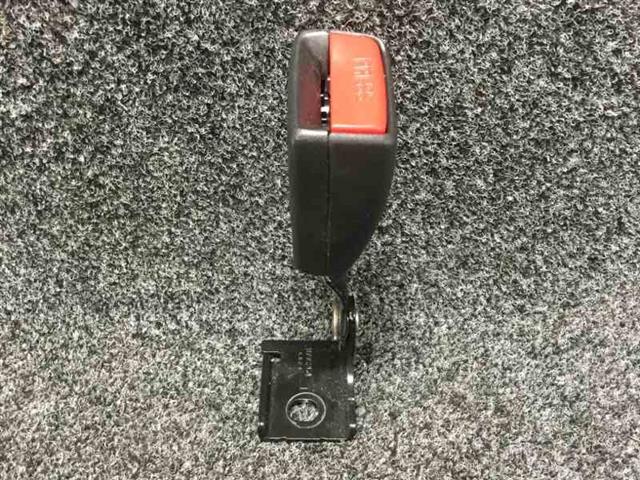 Lr Rear Seat Belt Stalk