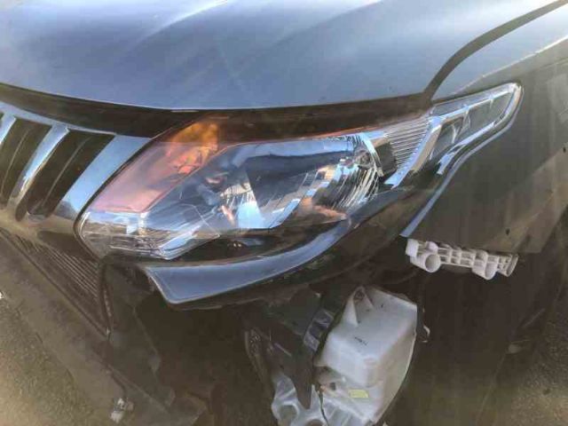 L Headlight (halogen)