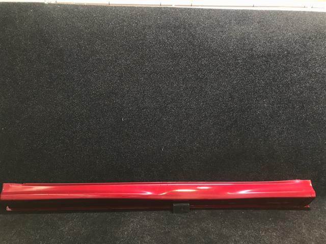 L Side Skirt