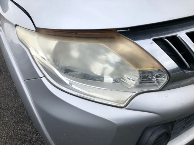 R Headlight (halogen)