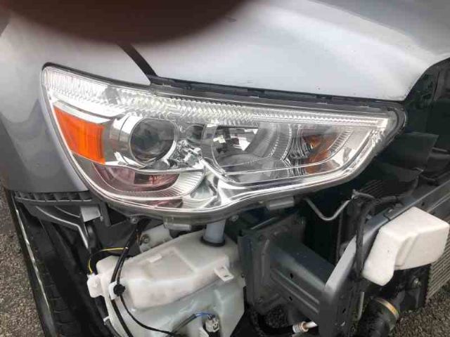 R Headlight (hid)