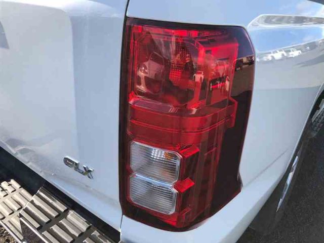 R Tail Light (halogen)