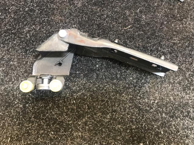 L Side Door Middle Rollers
