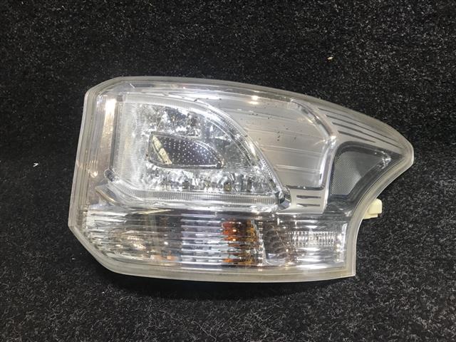 R Tail Light (led)