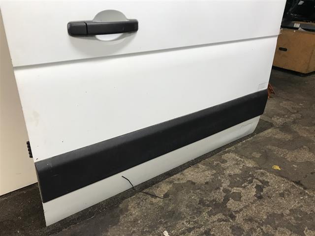 L Side Load Door Mould