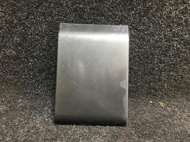 R "b" Pillar Moulding